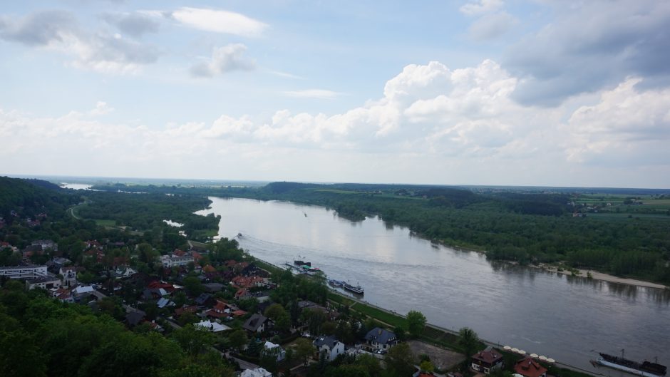 Panorama Kazimierza Dolnego widziana z baszty zamkowej.